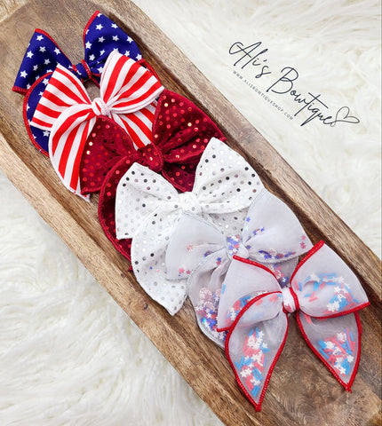 Patriotic Mini Serged Bows