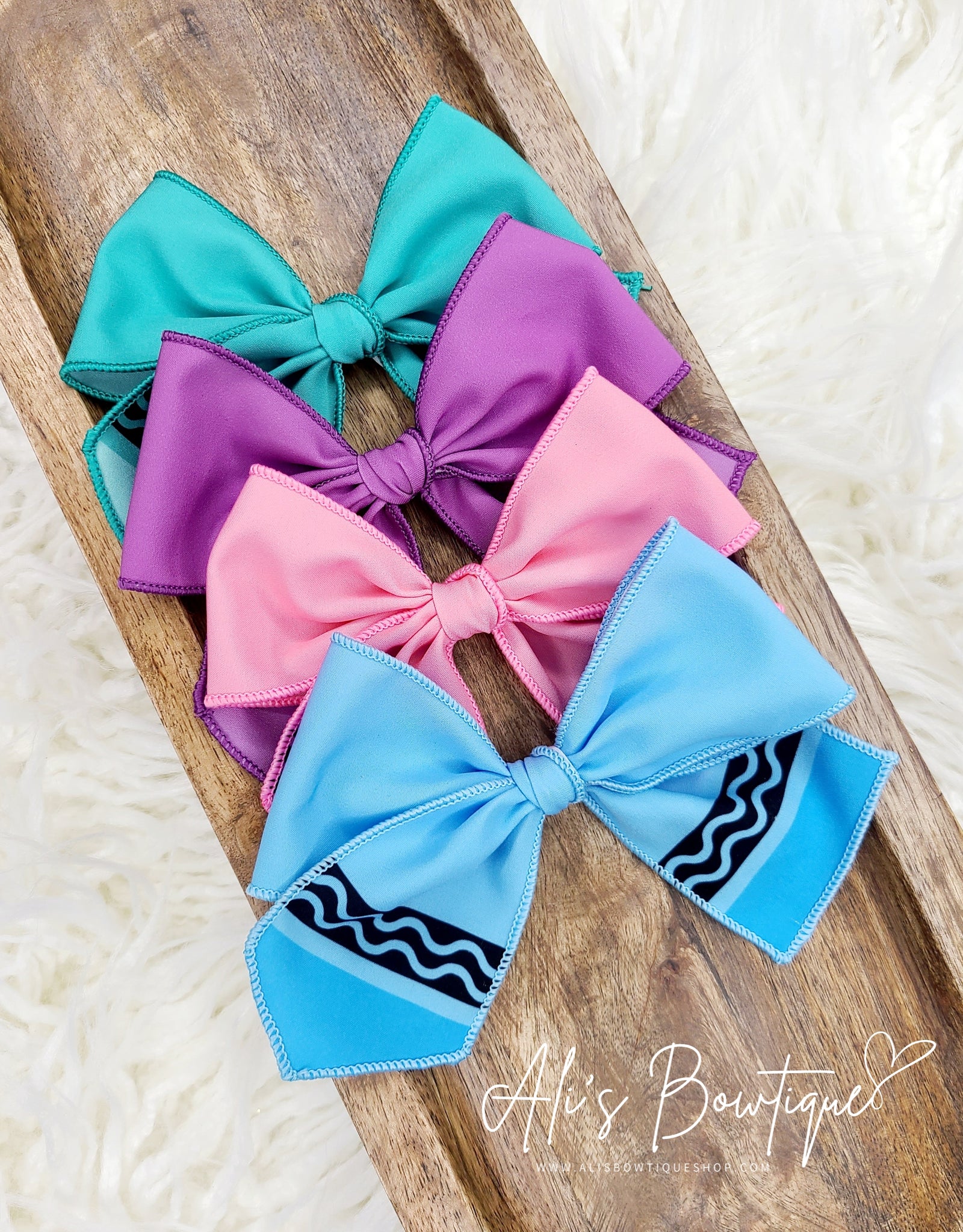 Crayon Serged Bows